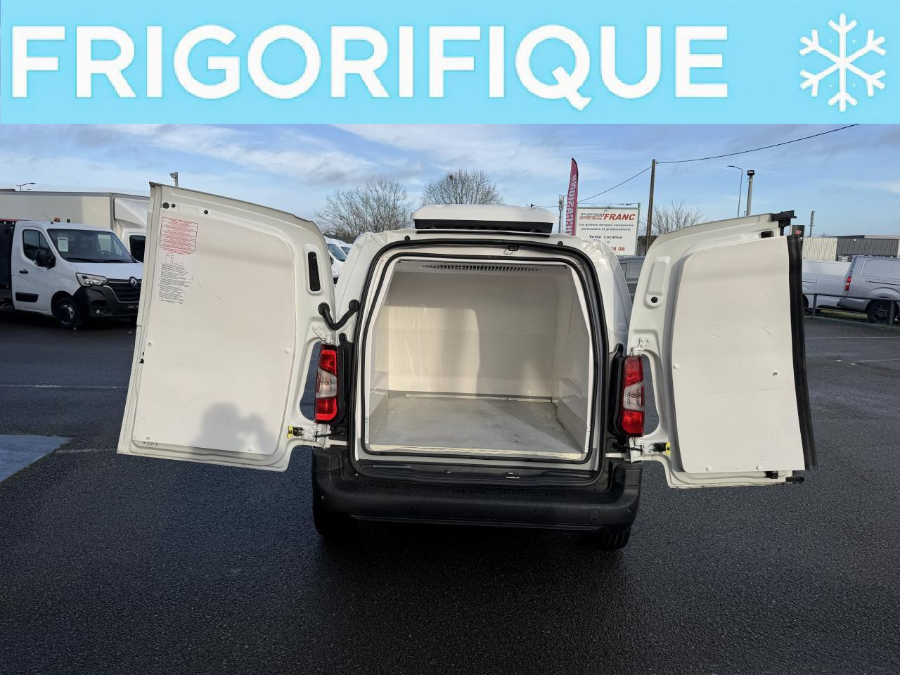 OPEL COMBO M 1.5 HDI 100CH FRIGORIFIQUE - Kassebil: bilde 1 OPEL COMBO M 1.5 HDI 100CH FRIGORIFIQUE - Kassebil: bilde 1