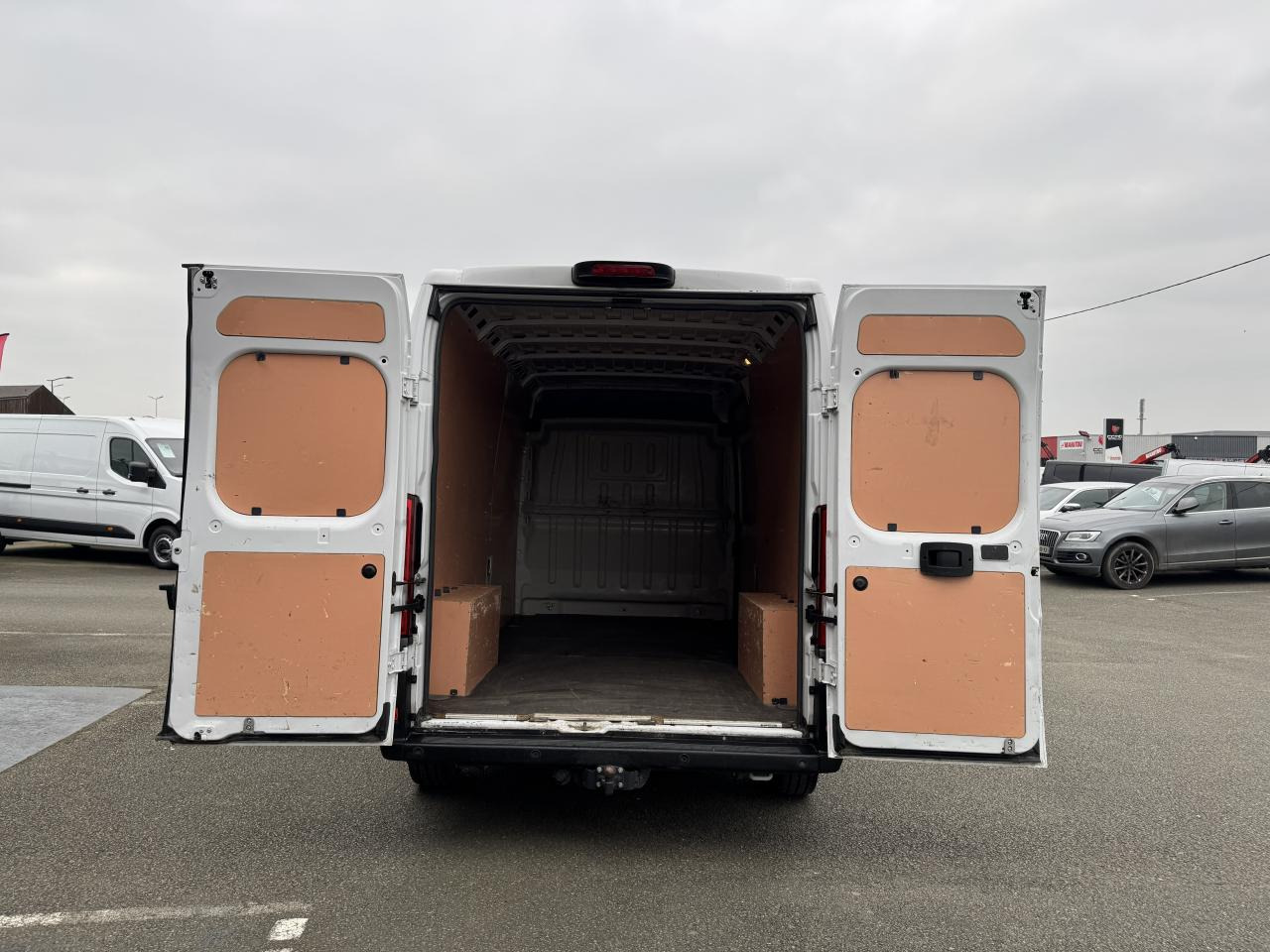 PEUGEOT BOXER 3T3 L3H2 2.2 HDI 140CH ASPHALT - Kassebil: bilde 3 PEUGEOT BOXER 3T3 L3H2 2.2 HDI 140CH ASPHALT - Kassebil: bilde 3