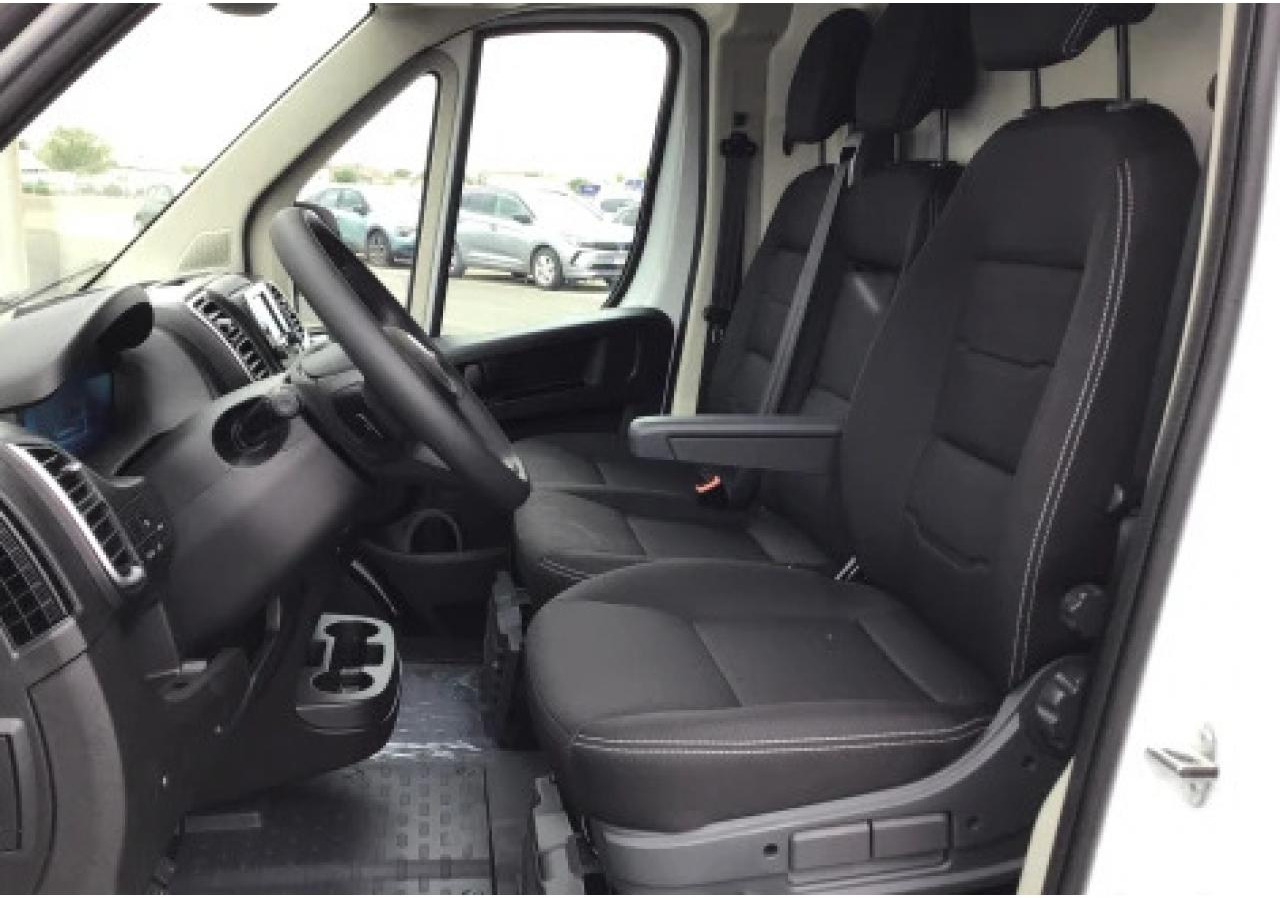 PEUGEOT Boxer 3.3t L2H2 2.2 HDi S&S - 140 III FOURGON TOLE Fourgon Tolé 333 L2H2 PHASE 3 - Kassebil: bilde 5 PEUGEOT Boxer 3.3t L2H2 2.2 HDi S&S - 140 III FOURGON TOLE Fourgon Tolé 333 L2H2 PHASE 3 - Kassebil: bilde 5