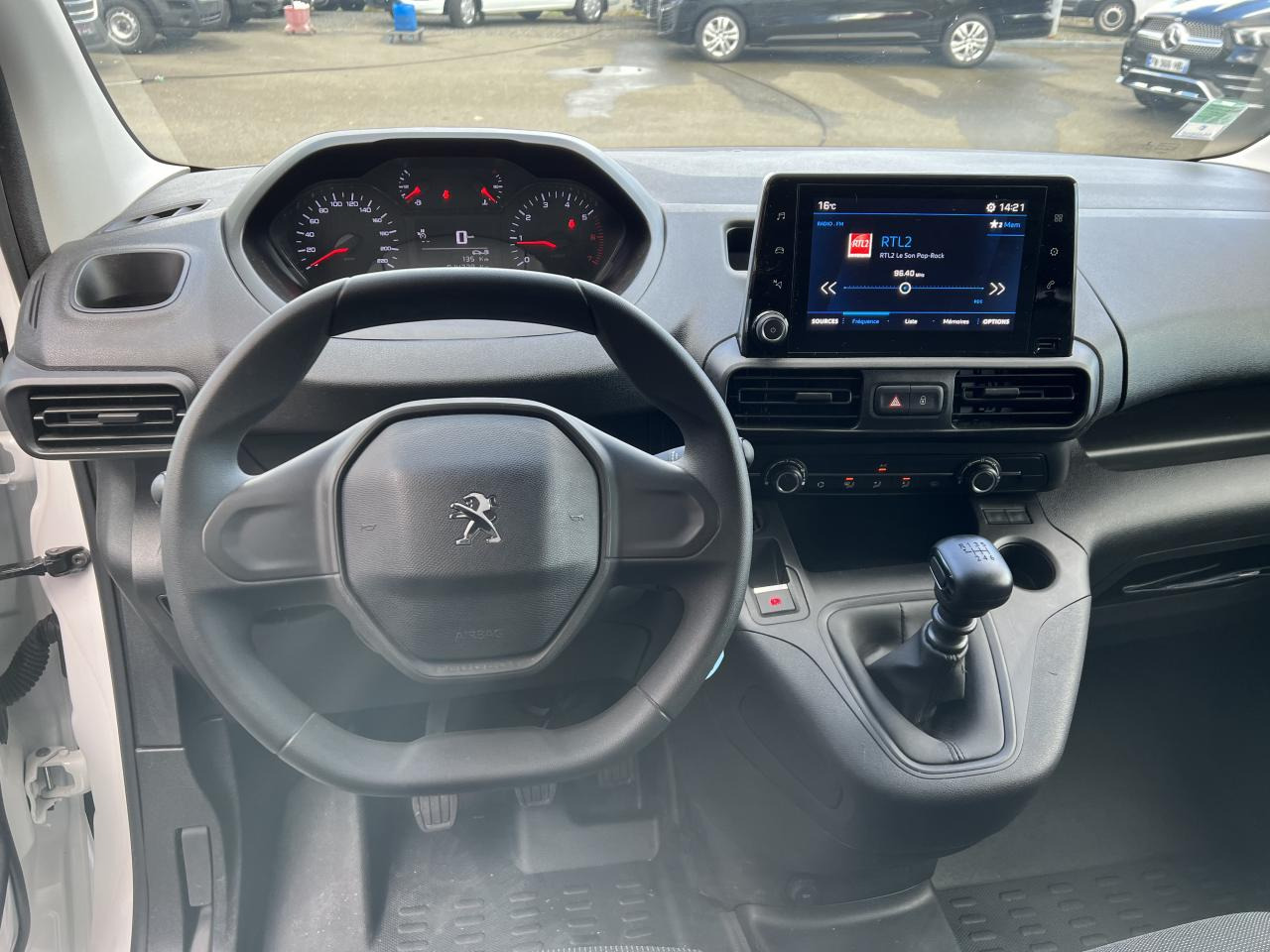 PEUGEOT PARTNER M 650KG 1.5 HDI 100CH ASPHALT 3 PLACES - Kassebil: bilde 4 PEUGEOT PARTNER M 650KG 1.5 HDI 100CH ASPHALT 3 PLACES - Kassebil: bilde 4