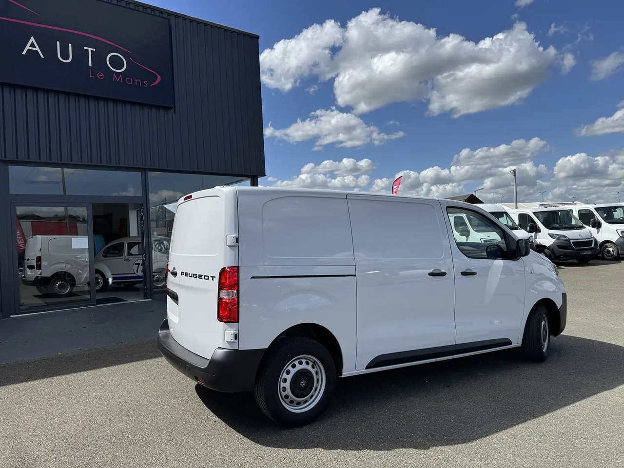 Peugeot Expert M 2.0 BLUEHDI 145CH S&S EAT8 - Kassebil: bilde 5 Peugeot Expert M 2.0 BLUEHDI 145CH S&S EAT8 - Kassebil: bilde 5