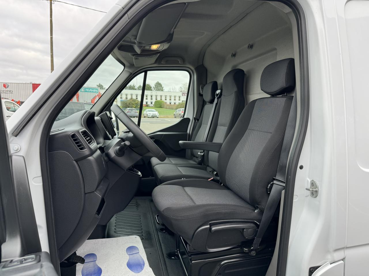 RENAULT MASTER 3T3 L2H2 2.3 DCI 135CH CONFORT - Kassebil: bilde 4 RENAULT MASTER 3T3 L2H2 2.3 DCI 135CH CONFORT - Kassebil: bilde 4