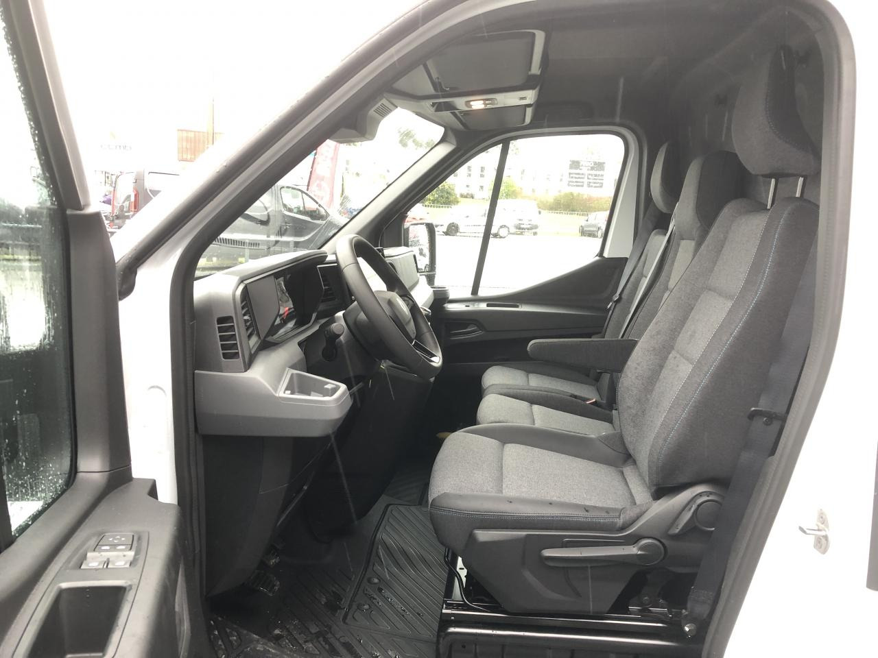 RENAULT MASTER EXTRA 3T5 L2H2 2.0 BLUE DCI 150 CH TRACTION - Kassebil: bilde 5 RENAULT MASTER EXTRA 3T5 L2H2 2.0 BLUE DCI 150 CH TRACTION - Kassebil: bilde 5