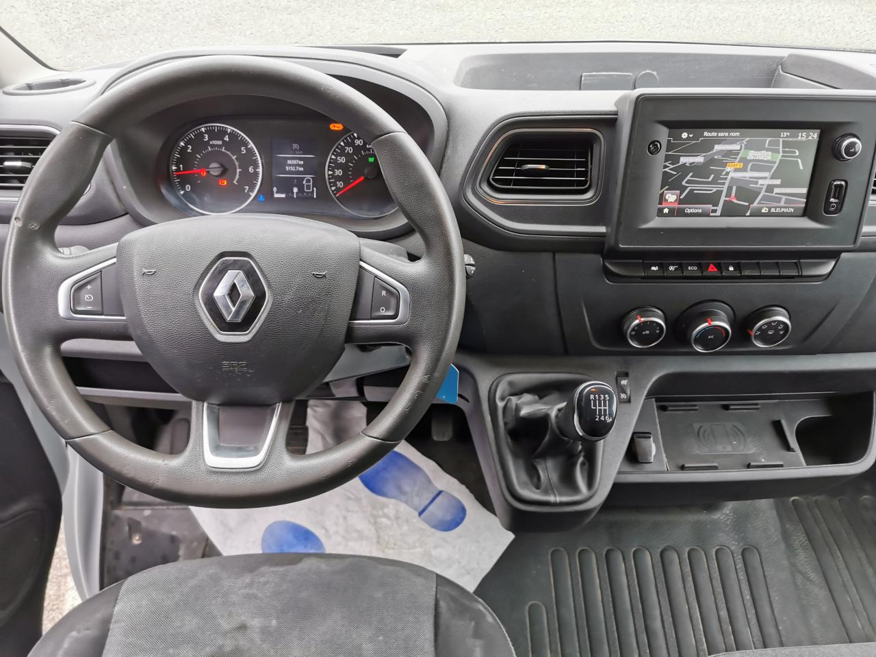 RENAULT Master Confort F3300 L2H2 2.3 dCi - 135  III CABINE APPROFONDIE Cabine approfondie L2H2 Traction PHA - Kassebil: bilde 4 RENAULT Master Confort F3300 L2H2 2.3 dCi - 135  III CABINE APPROFONDIE Cabine approfondie L2H2 Traction PHA - Kassebil: bilde 4