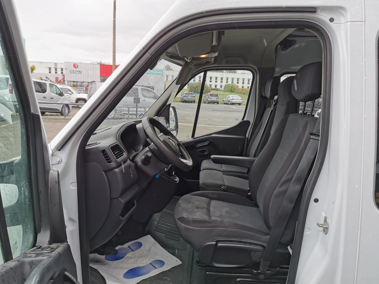 RENAULT Master Confort F3300 L2H2 2.3 dCi - 135  III CABINE APPROFONDIE Cabine approfondie L2H2 Traction PHA - Kassebil: bilde 5 RENAULT Master Confort F3300 L2H2 2.3 dCi - 135  III CABINE APPROFONDIE Cabine approfondie L2H2 Traction PHA - Kassebil: bilde 5