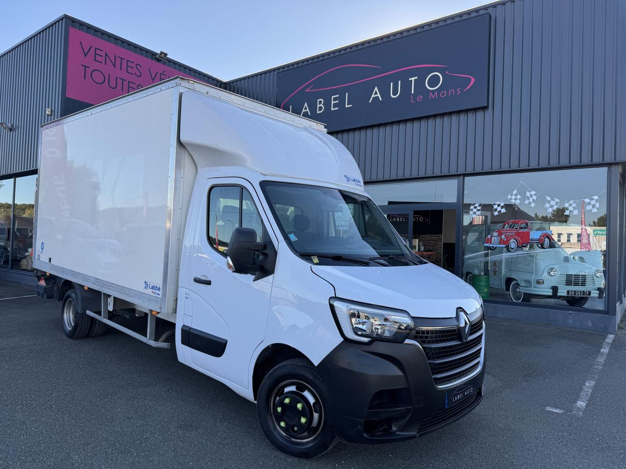 RENAULT Master Confort R3500 L2 2.3 dCi - 130 III CHASSIS CABINE Châssis Cabine L2 Propulsion PHASE 3 - Varebil med skap: bilde 2 RENAULT Master Confort R3500 L2 2.3 dCi - 130 III CHASSIS CABINE Châssis Cabine L2 Propulsion PHASE 3 - Varebil med skap: bilde 2