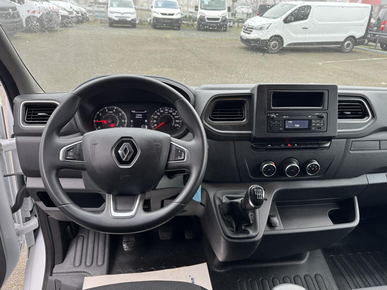 RENAULT Master Confort R3500 L2 2.3 dCi - 130 III CHASSIS CABINE Châssis Cabine L2 Propulsion PHASE 3 - Varebil med skap: bilde 5 RENAULT Master Confort R3500 L2 2.3 dCi - 130 III CHASSIS CABINE Châssis Cabine L2 Propulsion PHASE 3 - Varebil med skap: bilde 5