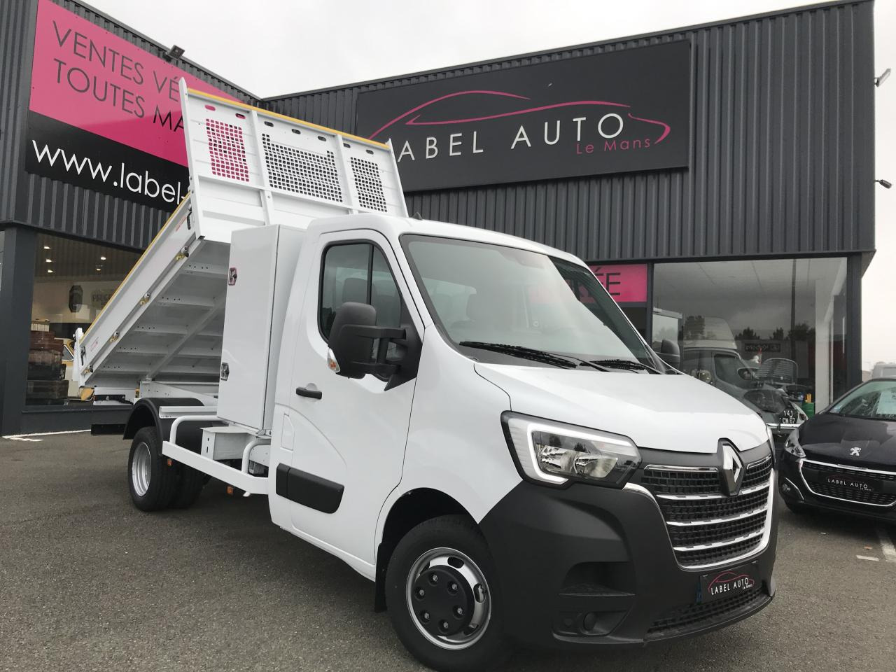 RENAULT Master Confort R3500RJ L3 2.3 dCi - 165 III CHASSIS CABINE Châssis Cabine L3 Propulsion PHASE - Varebil med tipp: bilde 1 RENAULT Master Confort R3500RJ L3 2.3 dCi - 165 III CHASSIS CABINE Châssis Cabine L3 Propulsion PHASE - Varebil med tipp: bilde 1