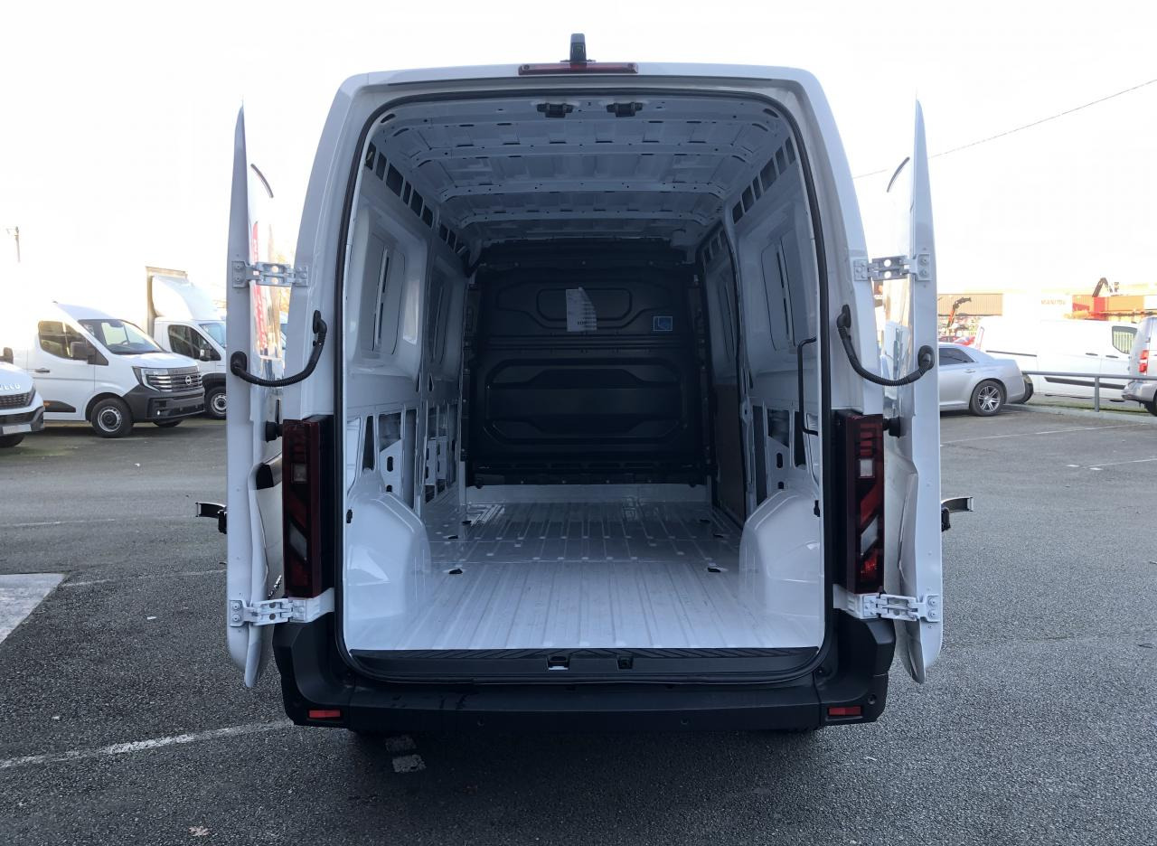 RENAULT Master Extra 3t5 L3H2 2.0 Blue dCi - 150 IV FOURGON Fourgon L3H2 Traction - Kassebil: bilde 3 RENAULT Master Extra 3t5 L3H2 2.0 Blue dCi - 150 IV FOURGON Fourgon L3H2 Traction - Kassebil: bilde 3