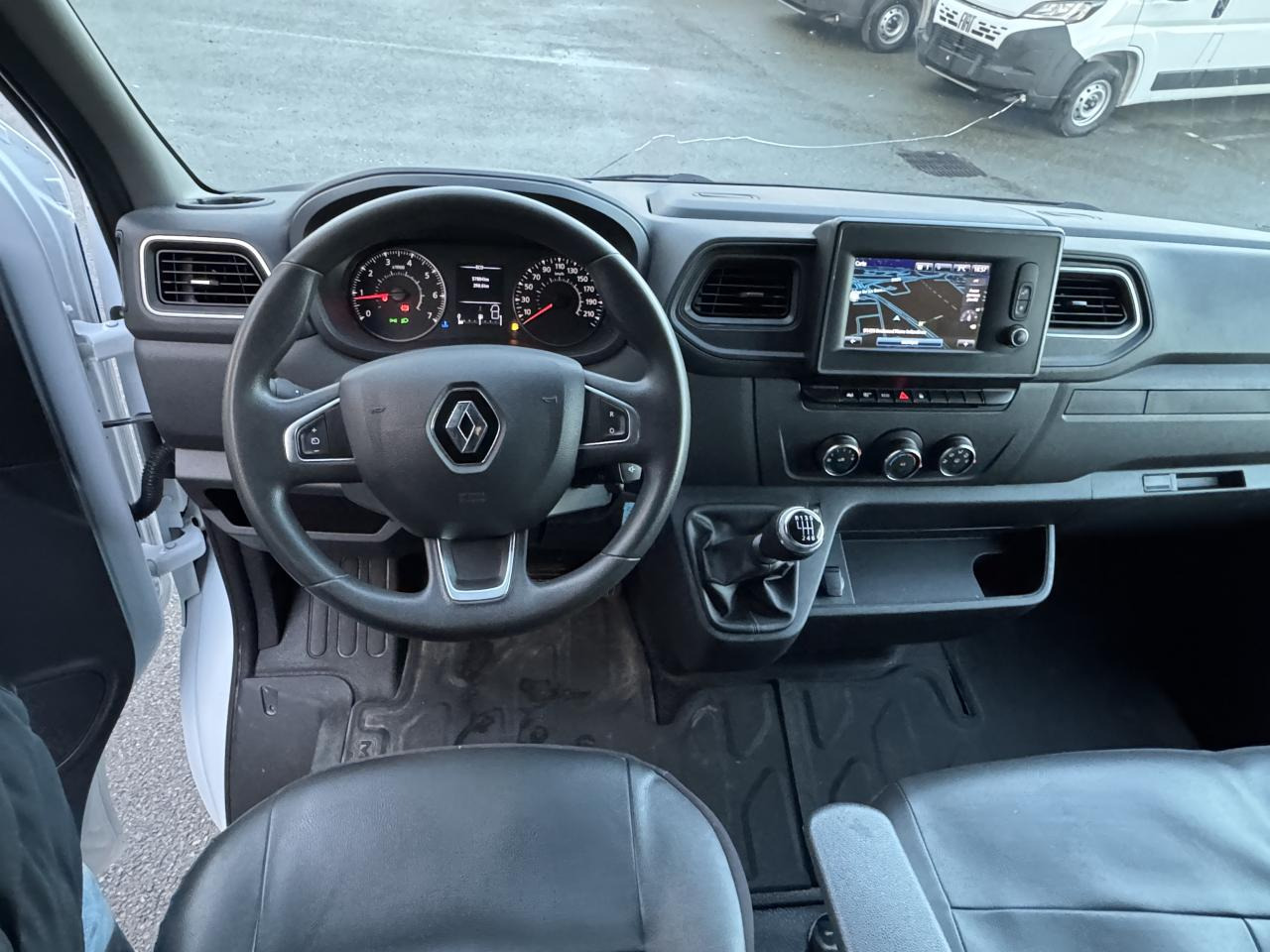 RENAULT Master Grand Confort F3300 L2H2 2.3 Blue dCi - 150 CH PORTE VERRE - Kassebil: bilde 3 RENAULT Master Grand Confort F3300 L2H2 2.3 Blue dCi - 150 CH PORTE VERRE - Kassebil: bilde 3