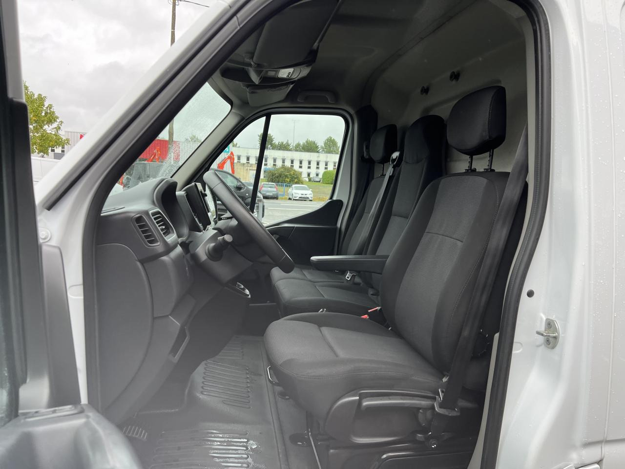 RENAULT Master Grand Confort F3300 L2H2 2.3 dCi - 135 III FOURGON Fourgon L2H2 Traction PHASE 3 - Kassebil: bilde 5 RENAULT Master Grand Confort F3300 L2H2 2.3 dCi - 135 III FOURGON Fourgon L2H2 Traction PHASE 3 - Kassebil: bilde 5