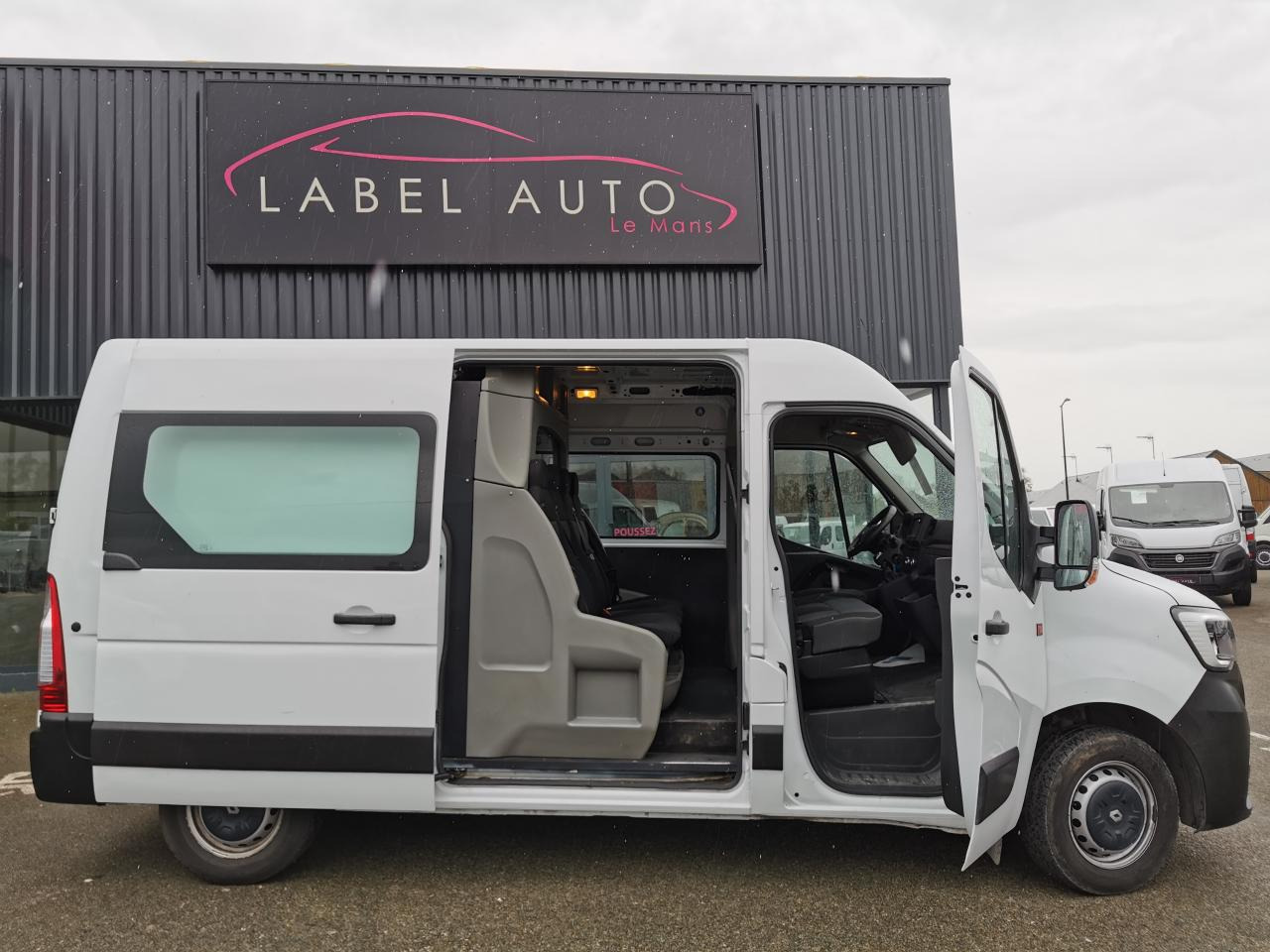RENAULT Master Grand Confort F3500 L2H2 2.3 Blue dCi - 150 III CABINE APPROFONDIE Cabine approfondie L2H2 T - Kassebil: bilde 1 RENAULT Master Grand Confort F3500 L2H2 2.3 Blue dCi - 150 III CABINE APPROFONDIE Cabine approfondie L2H2 T - Kassebil: bilde 1