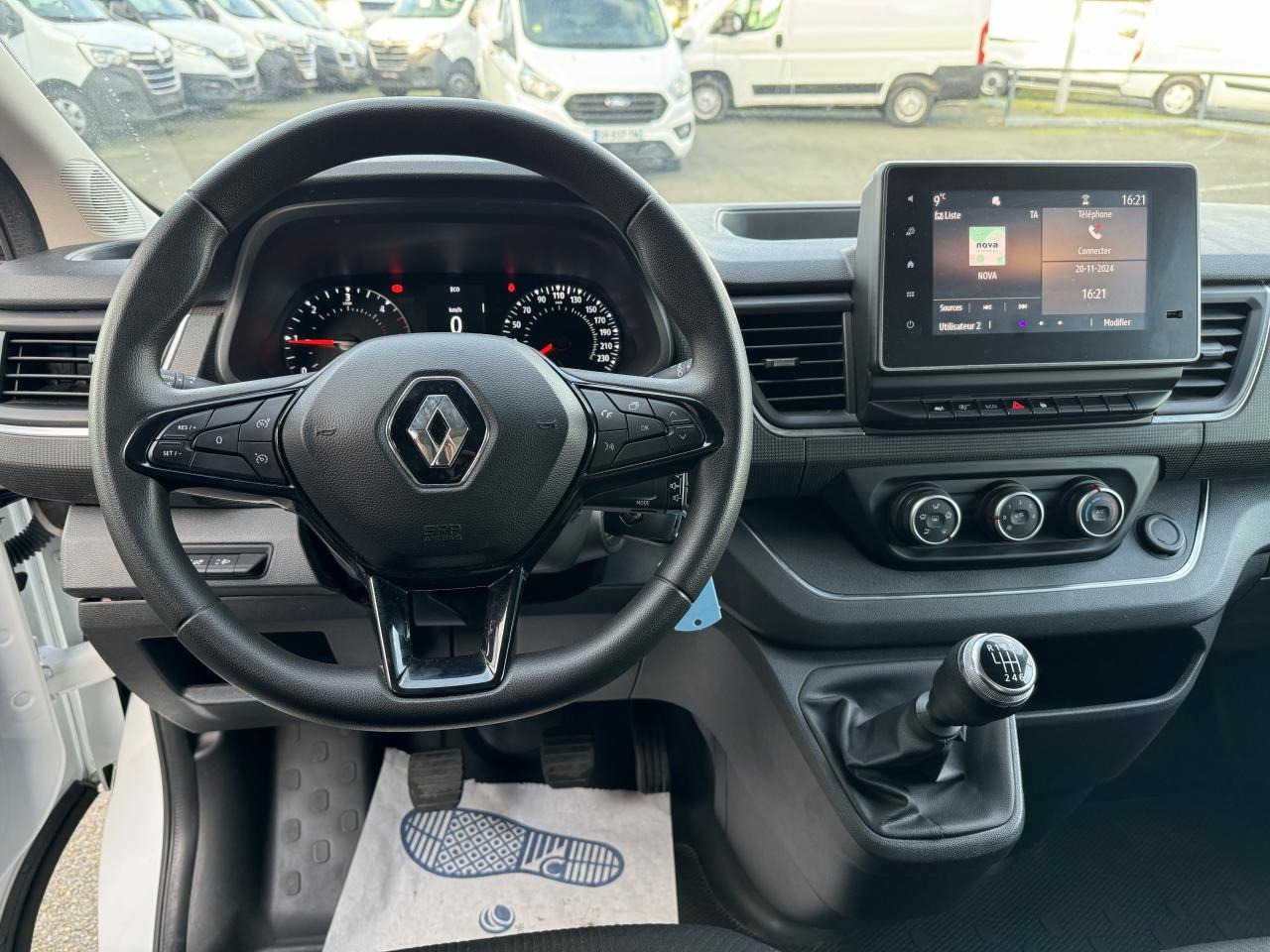 RENAULT TRAFIC L2H1 2.0 DCI 130CH GRAND CONFORT - Kassebil: bilde 4 RENAULT TRAFIC L2H1 2.0 DCI 130CH GRAND CONFORT - Kassebil: bilde 4