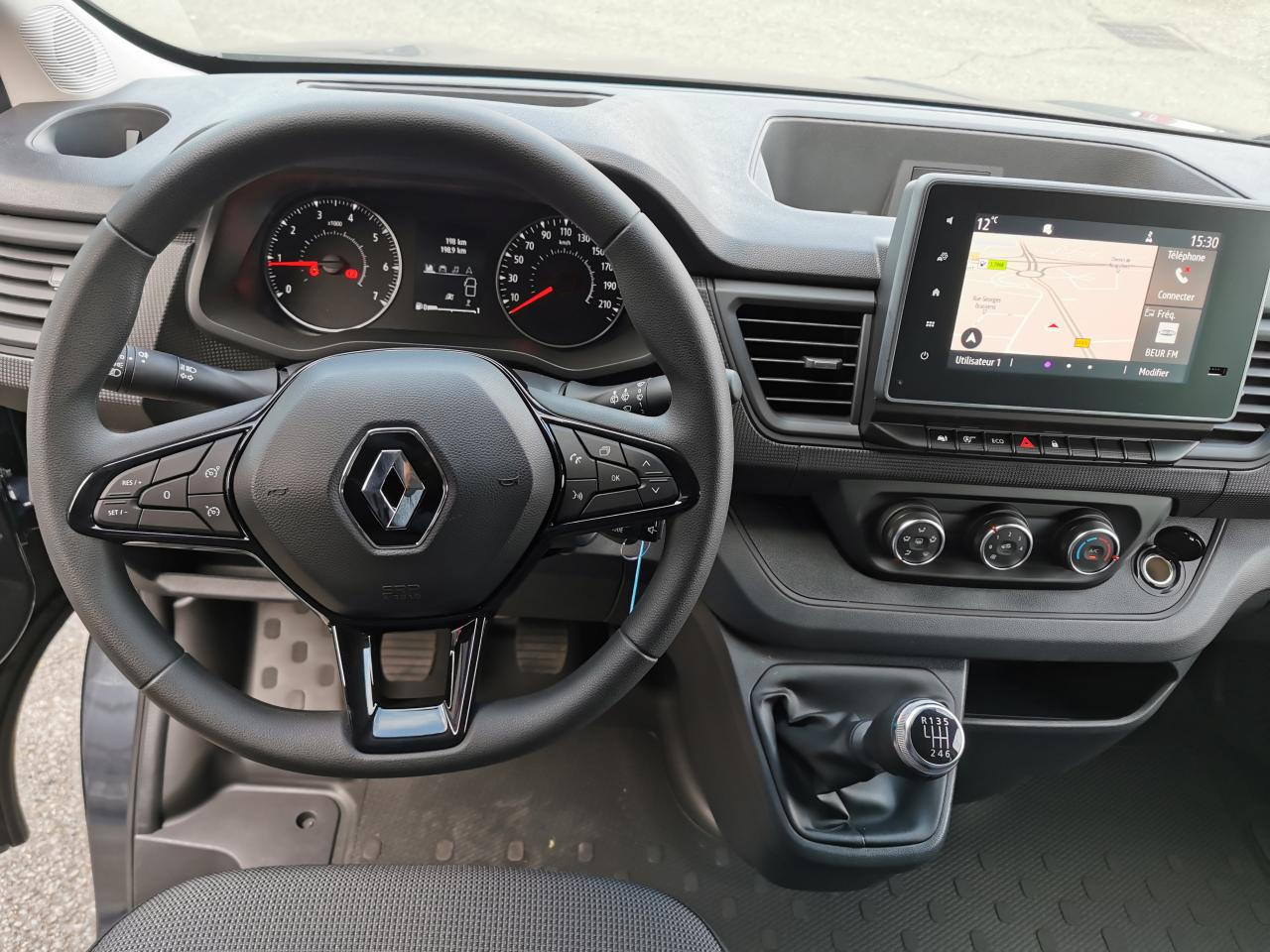 RENAULT Trafic L2 2.0 Energy dCi - 150 - S&S - BV EDC Euro 6e III COMBI Combi Intens L2H1 PHASE 3 - Persontransport: bilde 4 RENAULT Trafic L2 2.0 Energy dCi - 150 - S&S - BV EDC Euro 6e III COMBI Combi Intens L2H1 PHASE 3 - Persontransport: bilde 4