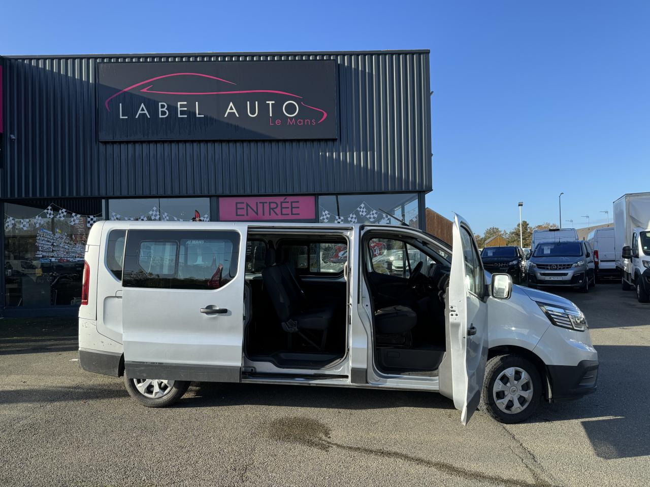 RENAULT Trafic L2 2.0 Energy dCi - 150 - S&S III COMBI Combi Zen L2H1 PHASE 3 - Varebil med dobbelt førerhus: bilde 3 RENAULT Trafic L2 2.0 Energy dCi - 150 - S&S III COMBI Combi Zen L2H1 PHASE 3 - Varebil med dobbelt førerhus: bilde 3