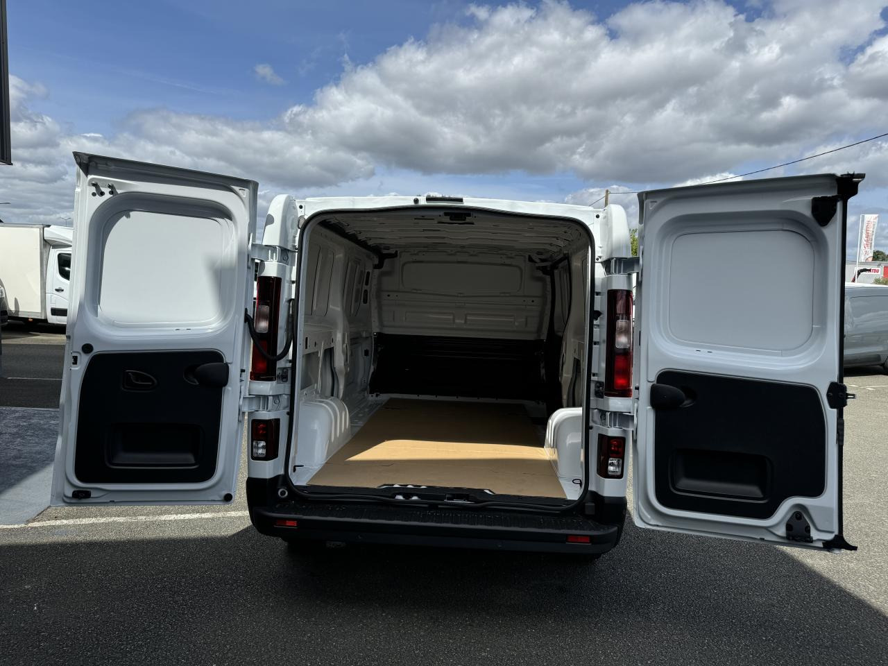 RENAULT Trafic L2H1 3000 Kg 2.0 Blue dCi - 150 2024 III FOURGON Fourgon Advance L2H1 PHASE 3 - Kassebil: bilde 3 RENAULT Trafic L2H1 3000 Kg 2.0 Blue dCi - 150 2024 III FOURGON Fourgon Advance L2H1 PHASE 3 - Kassebil: bilde 3