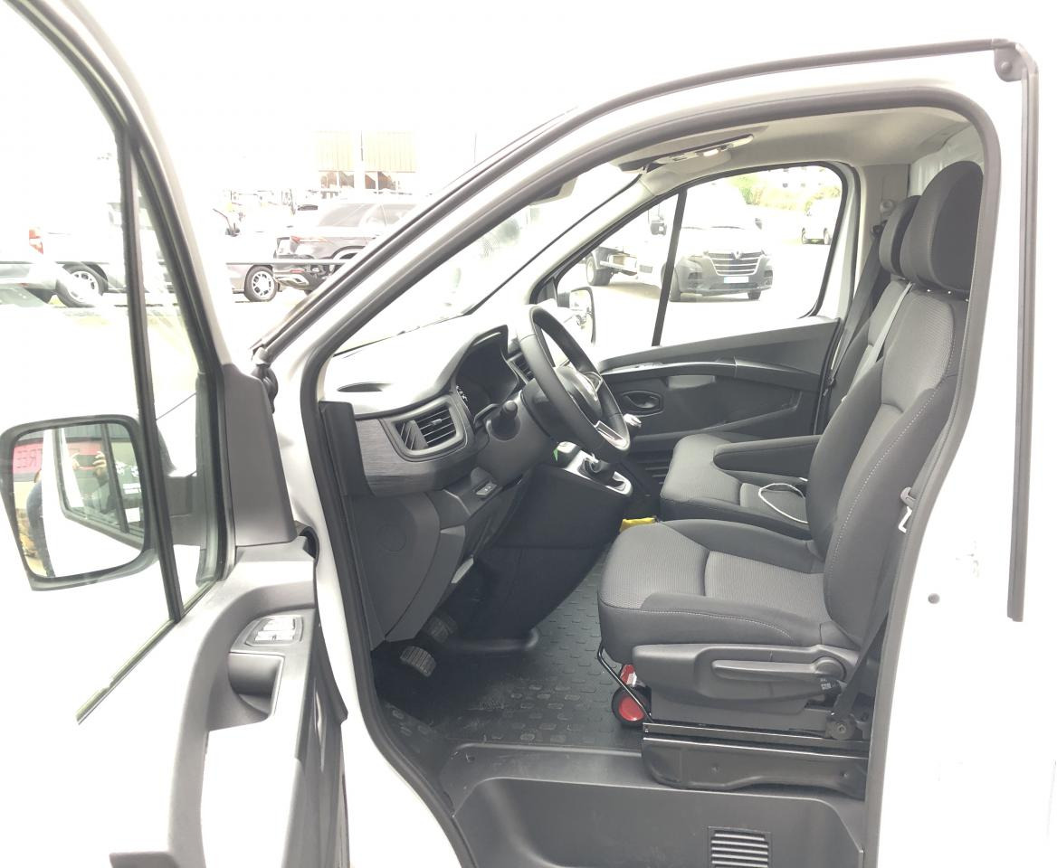 RENAULT Trafic L2H1 3000 Kg 2.0 Blue dCi 170ch ADVANCE - Kassebil: bilde 5 RENAULT Trafic L2H1 3000 Kg 2.0 Blue dCi 170ch ADVANCE - Kassebil: bilde 5
