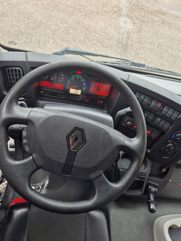 Renault D 7.5 LOW P4X2 210E6 Fourgon Polyfond avec hayon rabattable - Skapbil: bilde 5 Renault D 7.5 LOW P4X2 210E6 Fourgon Polyfond avec hayon rabattable - Skapbil: bilde 5