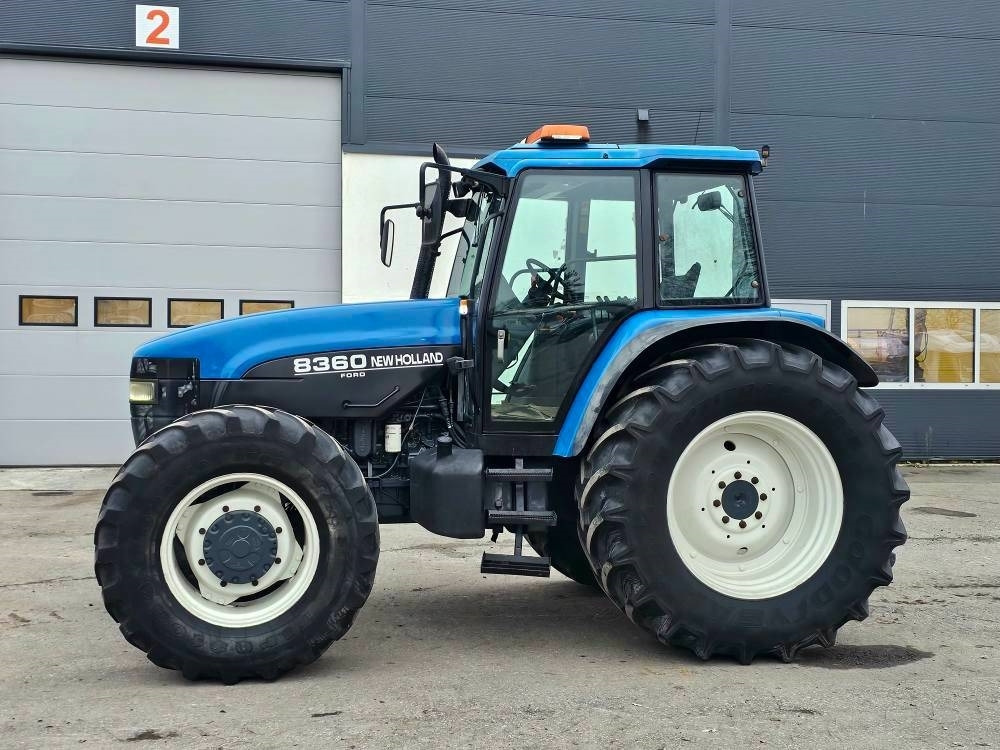New Holland 8360 DT - Traktor: bilde 3 New Holland 8360 DT - Traktor: bilde 3