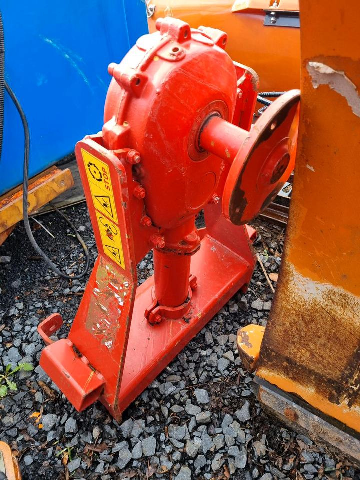 Dücker SMT PFP Wildkrautbürste Randstreifenmäher Randstreifenmähgerät Böschungsmulcher Mähausleger Wildkrautbesen - Beitepusser/ Kantklipper: bilde 1 Dücker SMT PFP Wildkrautbürste Randstreifenmäher Randstreifenmähgerät Böschungsmulcher Mähausleger Wildkrautbesen - Beitepusser/ Kantklipper: bilde 1