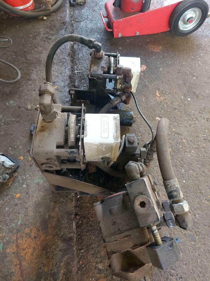 Epoke Salzstreuer Winterdienst Schneckenantrieb Steuerblock - Elektrisk system for Utility-/ Spesiell maskin: bilde 3 Epoke Salzstreuer Winterdienst Schneckenantrieb Steuerblock - Elektrisk system for Utility-/ Spesiell maskin: bilde 3