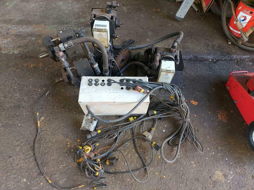 Epoke Salzstreuer Winterdienst Schneckenantrieb Steuerblock - Elektrisk system for Utility-/ Spesiell maskin: bilde 1 Epoke Salzstreuer Winterdienst Schneckenantrieb Steuerblock - Elektrisk system for Utility-/ Spesiell maskin: bilde 1