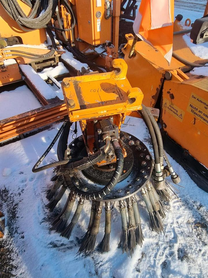 Fiedler Wildkrautbürste für Mulag Mähausleger Böschungsmulcher Böschungsmäher Seitenmulcher Mähausleger FME Dücker UNA DUA MKM Unimog 400 500 300 - Kostemaskin: bilde 2 Fiedler Wildkrautbürste für Mulag Mähausleger Böschungsmulcher Böschungsmäher Seitenmulcher Mähausleger FME Dücker UNA DUA MKM Unimog 400 500 300 - Kostemaskin: bilde 2