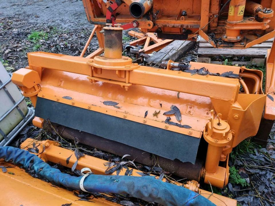 Gilbers Mulchkopf Mähkorb Mähkopf 120cm Mulag Mähausleger Böschun - Beitepusser/ Kantklipper: bilde 1 Gilbers Mulchkopf Mähkorb Mähkopf 120cm Mulag Mähausleger Böschun - Beitepusser/ Kantklipper: bilde 1