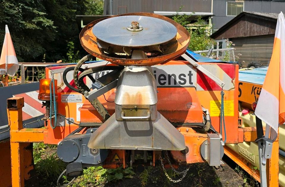 Gmeiner STA 1300 1,3m3 Salzstreuer Salzsilo Streuautomat Tremo Multicar Ladog Unimog - Sandstrøer: bilde 5 Gmeiner STA 1300 1,3m3 Salzstreuer Salzsilo Streuautomat Tremo Multicar Ladog Unimog - Sandstrøer: bilde 5
