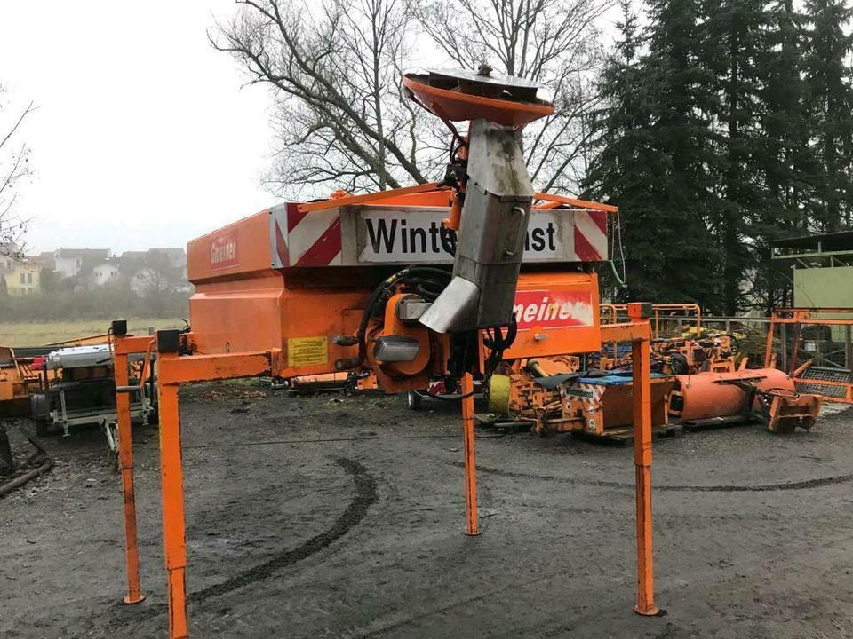 Gmeiner Salzstreuer 2m3 für Unimog 400 300 500 427 fendt xylon - Sandstrøer: bilde 2 Gmeiner Salzstreuer 2m3 für Unimog 400 300 500 427 fendt xylon - Sandstrøer: bilde 2