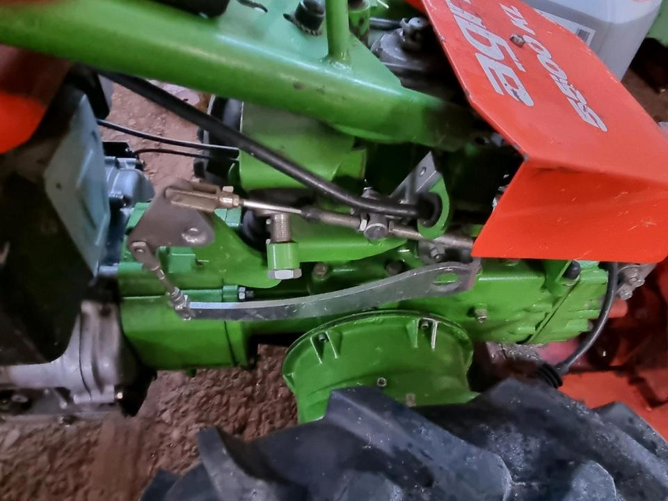 Motormäher Agria 5500 KL Grizzly Böschungsmulcher Hangmäher Reform Aebi Rasenmäher Mähausleger Böschungsmulcher Seitenmulcher Mulchgerät - Gressklipper: bilde 5 Motormäher Agria 5500 KL Grizzly Böschungsmulcher Hangmäher Reform Aebi Rasenmäher Mähausleger Böschungsmulcher Seitenmulcher Mulchgerät - Gressklipper: bilde 5