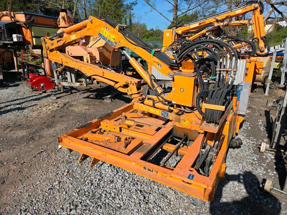 Mulag MHU 800 2013 Mähausleger Böschungsmäher Böschungsmulcher für Unimog 405 U 300 400 500 318 423 427 430 527 535 530 Mercedes-Benz - Armklipper: bilde 3 Mulag MHU 800 2013 Mähausleger Böschungsmäher Böschungsmulcher für Unimog 405 U 300 400 500 318 423 427 430 527 535 530 Mercedes-Benz - Armklipper: bilde 3