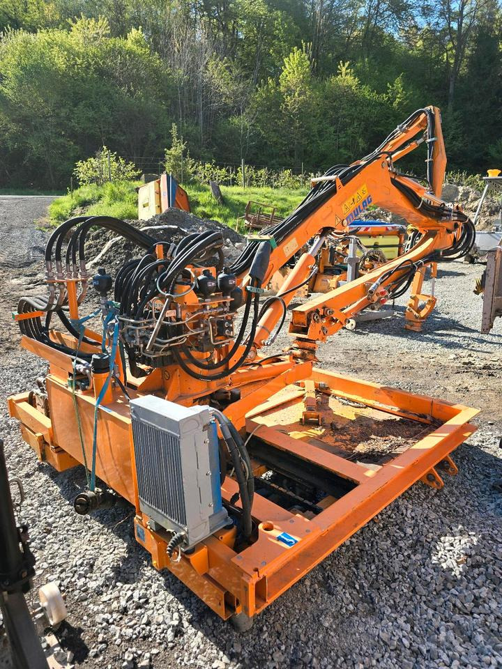 Mulag MHU 800 2013 Mähausleger Böschungsmäher Böschungsmulcher für Unimog 405 U 300 400 500 318 423 427 430 527 535 530 Mercedes-Benz - Armklipper: bilde 1 Mulag MHU 800 2013 Mähausleger Böschungsmäher Böschungsmulcher für Unimog 405 U 300 400 500 318 423 427 430 527 535 530 Mercedes-Benz - Armklipper: bilde 1