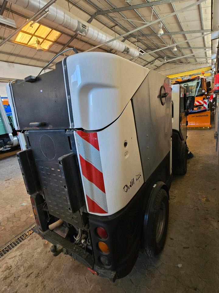 Nilfisk City Ranger 3500 Kehrmaschine Straßenkehrmaschine mit Schmidt Bediendisplay Hako Kehreinheit - Feiebil: bilde 5 Nilfisk City Ranger 3500 Kehrmaschine Straßenkehrmaschine mit Schmidt Bediendisplay Hako Kehreinheit - Feiebil: bilde 5