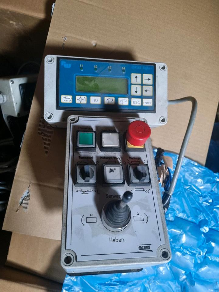 Steuerung Bedienung Bedienpult Mulag Randstreifenmäher FME MKM - Styreenhet for Utility-/ Spesiell maskin: bilde 1 Steuerung Bedienung Bedienpult Mulag Randstreifenmäher FME MKM - Styreenhet for Utility-/ Spesiell maskin: bilde 1