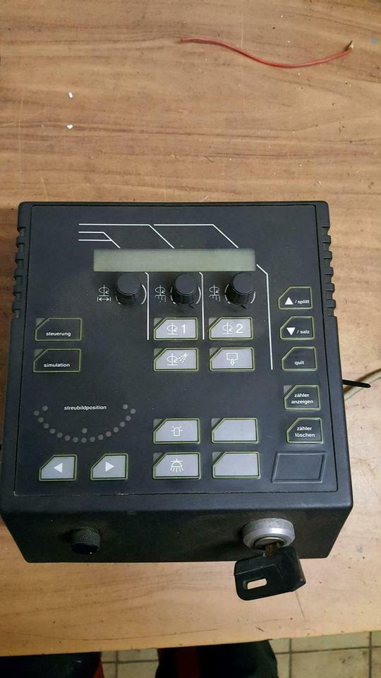 Steuerung Küpper Weisser Salzstreuer Bordcomputer Winterdienst - Styreenhet for Utility-/ Spesiell maskin: bilde 1 Steuerung Küpper Weisser Salzstreuer Bordcomputer Winterdienst - Styreenhet for Utility-/ Spesiell maskin: bilde 1