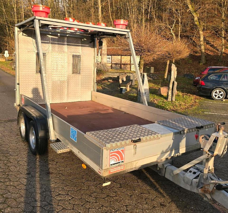 Horizont Trebbiner FA1 LRF 25.35 LED Absperrtafel Tandem Verkehrsleittafel FAT Verkehrssicherungsanhänger Nissen - Tilhenger: bilde 3 Horizont Trebbiner FA1 LRF 25.35 LED Absperrtafel Tandem Verkehrsleittafel FAT Verkehrssicherungsanhänger Nissen - Tilhenger: bilde 3