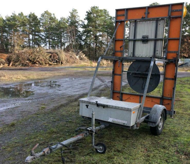 Vz 616 B1 Nissen Verkehrsleittafel Sperrwand Verkehrssicherungsan - Tilhenger: bilde 3 Vz 616 B1 Nissen Verkehrsleittafel Sperrwand Verkehrssicherungsan - Tilhenger: bilde 3