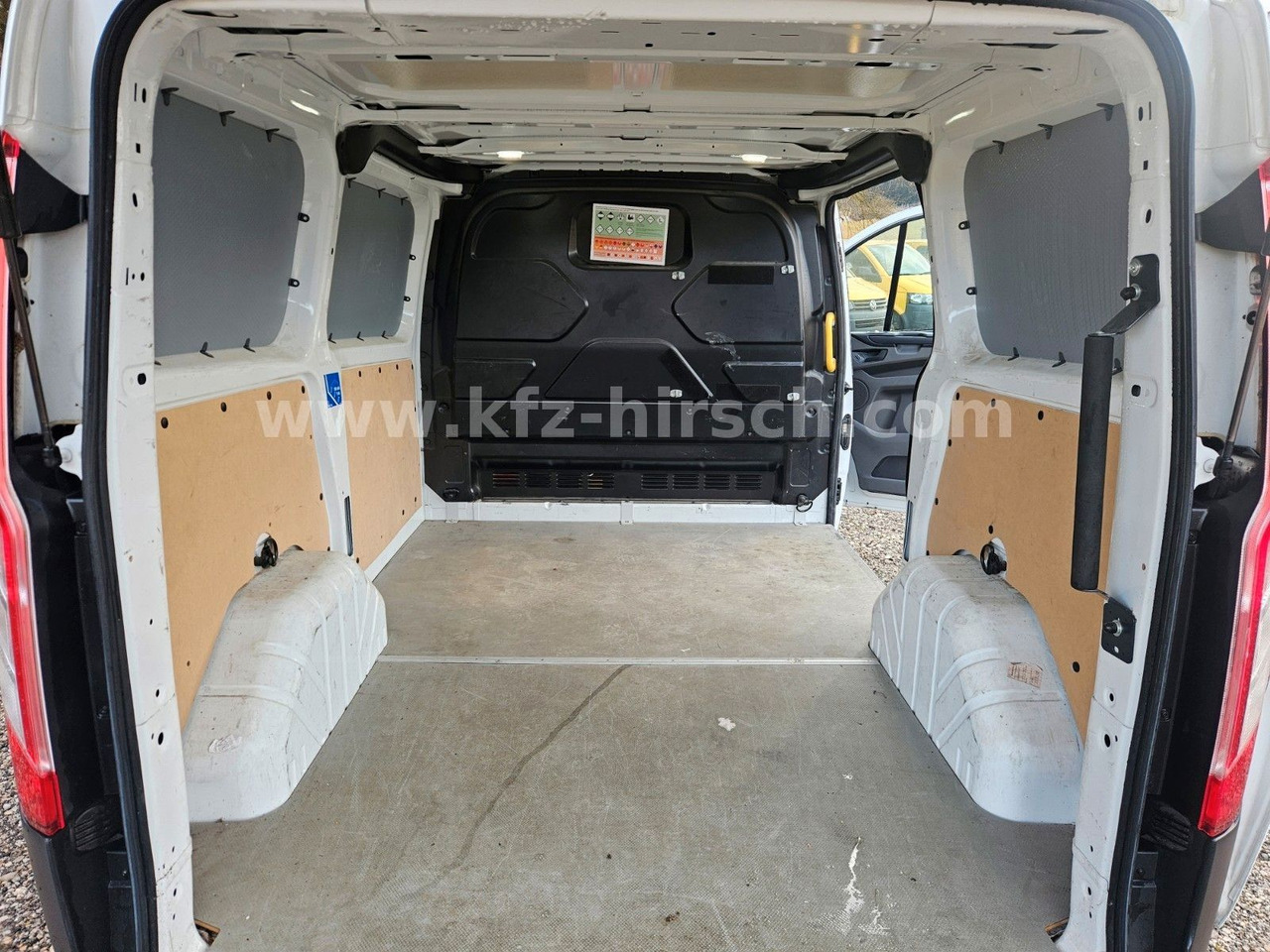 Ford Transit Custom Klima Sitzhzg Bluetooth Multi 1Hd - Kassebil: bilde 3 Ford Transit Custom Klima Sitzhzg Bluetooth Multi 1Hd - Kassebil: bilde 3