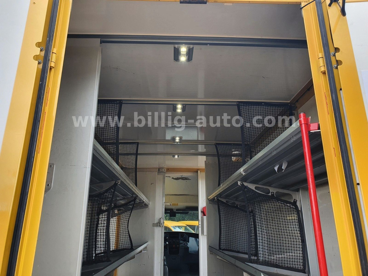 Iveco Daily Koffer Kasten Integralkoffer Automatik - Varebil med skap: bilde 3 Iveco Daily Koffer Kasten Integralkoffer Automatik - Varebil med skap: bilde 3