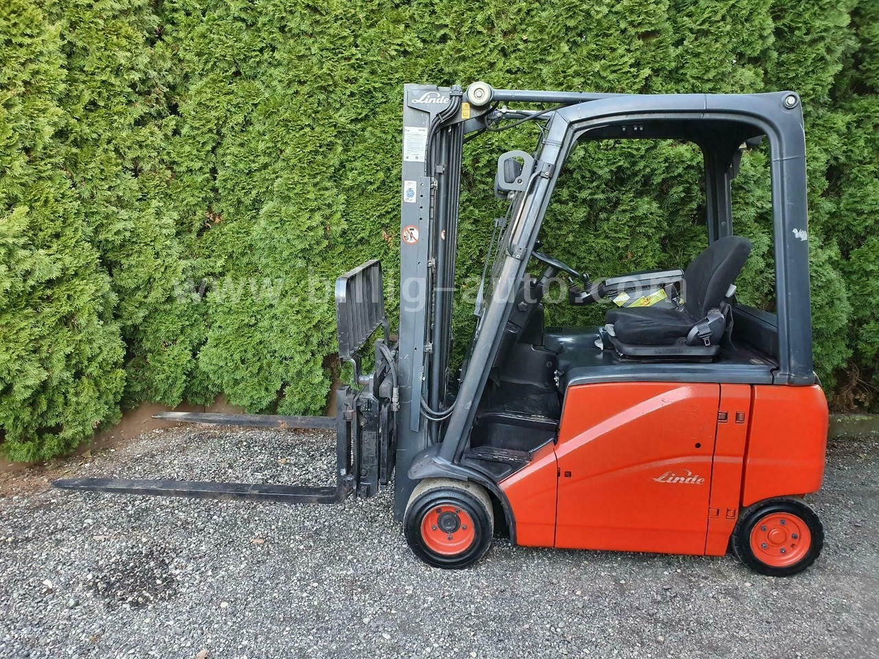 Linde E18 PH 4-Rad Seitenschieber*Zinkenverstellung* - El-truck: bilde 2 Linde E18 PH 4-Rad Seitenschieber*Zinkenverstellung* - El-truck: bilde 2