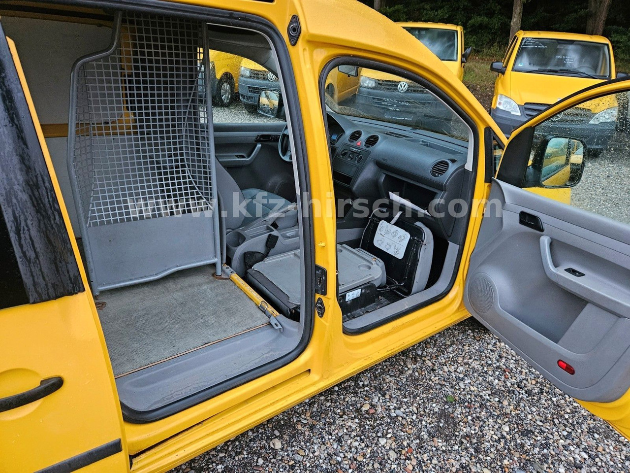 Volkswagen Caddy 2.0SDI*2xSchiebetüre*1.Hand* - Små varebil: bilde 4 Volkswagen Caddy 2.0SDI*2xSchiebetüre*1.Hand* - Små varebil: bilde 4