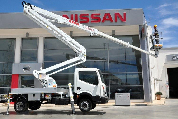 CMC TB240 24 m zamontowany na Nissan Cabstar - Billift: bilde 3 CMC TB240 24 m zamontowany na Nissan Cabstar - Billift: bilde 3