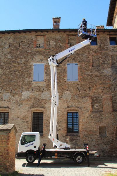 Oil&Steel Snake 2010 Plus 20 m zamontowany na Nissan Cabstar - Billift: bilde 4 Oil&Steel Snake 2010 Plus 20 m zamontowany na Nissan Cabstar - Billift: bilde 4