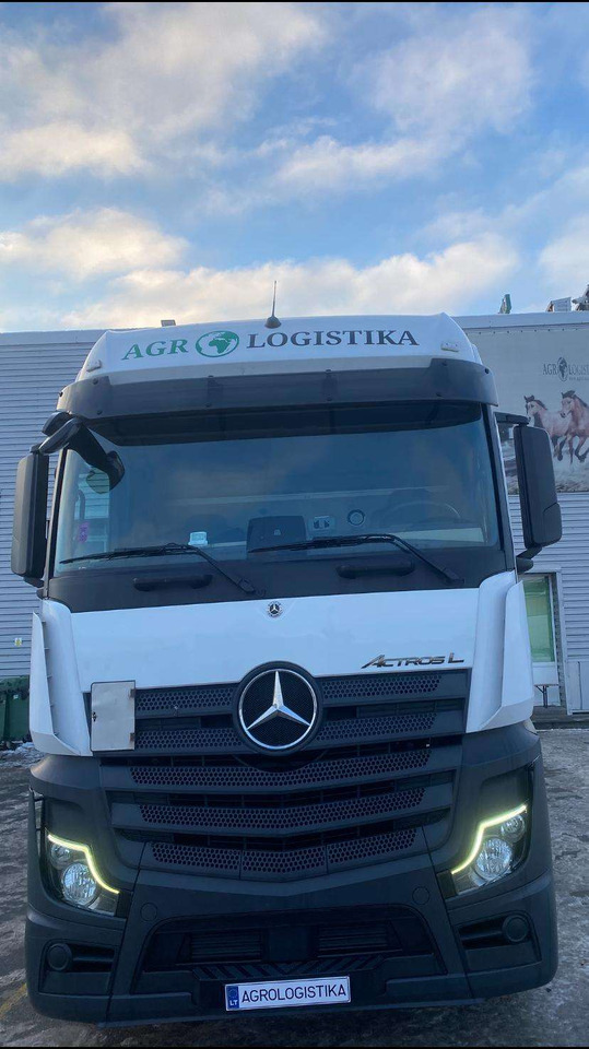 Mercedes-Benz ACTROS 1845 - Trekkvogn: bilde 1 Mercedes-Benz ACTROS 1845 - Trekkvogn: bilde 1