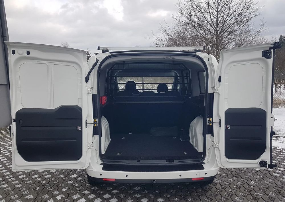 Fiat Doblo 1.6 Multijet 16V Easy - Personenbil: bilde 5 Fiat Doblo 1.6 Multijet 16V Easy - Personenbil: bilde 5