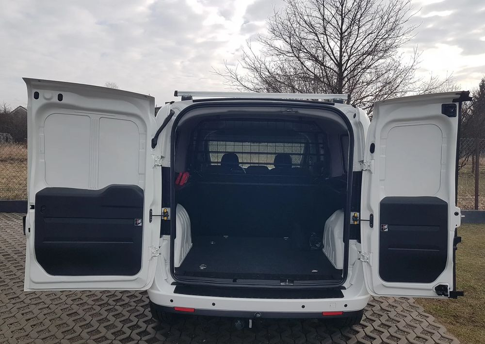 Fiat Doblo 1.6 Multijet 16V Easy - Personenbil: bilde 5 Fiat Doblo 1.6 Multijet 16V Easy - Personenbil: bilde 5