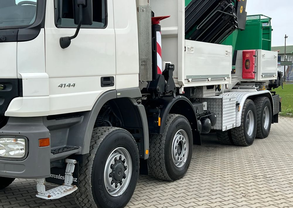 Mercedes-Benz * Mercedes 8x6 Actros 4144 * HDS Palfinger 150002 + FLY JIB PJ 170 * Dźwig * 40 TON * Wyciągarka * 35 Metrów * Kosz * - Kranbil: bilde 4 Mercedes-Benz * Mercedes 8x6 Actros 4144 * HDS Palfinger 150002 + FLY JIB PJ 170 * Dźwig * 40 TON * Wyciągarka * 35 Metrów * Kosz * - Kranbil: bilde 4