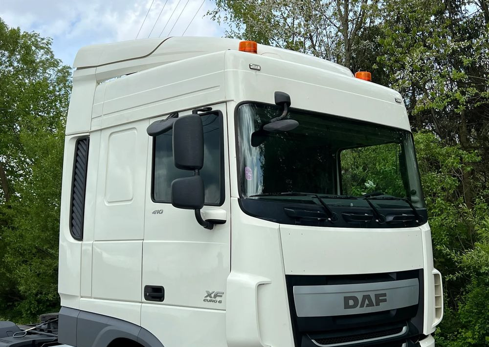 DAF *DAF XF 106 410 Euro 6 RETARDER KLIMA SPROWADZONY SUPER STAN CIĄGNIK SIODŁOWY - Trekkvogn: bilde 4 DAF *DAF XF 106 410 Euro 6 RETARDER KLIMA SPROWADZONY SUPER STAN CIĄGNIK SIODŁOWY - Trekkvogn: bilde 4
