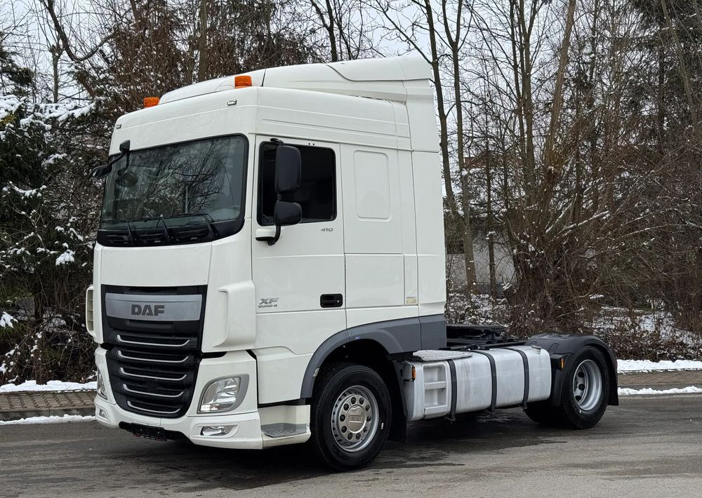 DAF * DAF XF 106 * SPROWADZONY * SUPER STAN CIĄGNIK SIODŁOWY Euro 6 - Trekkvogn: bilde 1 DAF * DAF XF 106 * SPROWADZONY * SUPER STAN CIĄGNIK SIODŁOWY Euro 6 - Trekkvogn: bilde 1
